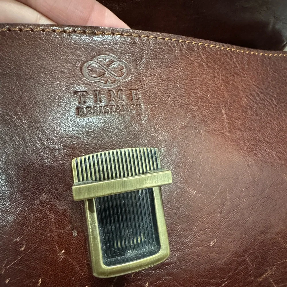 Classic Brown Distressed Leather Doctor Bag